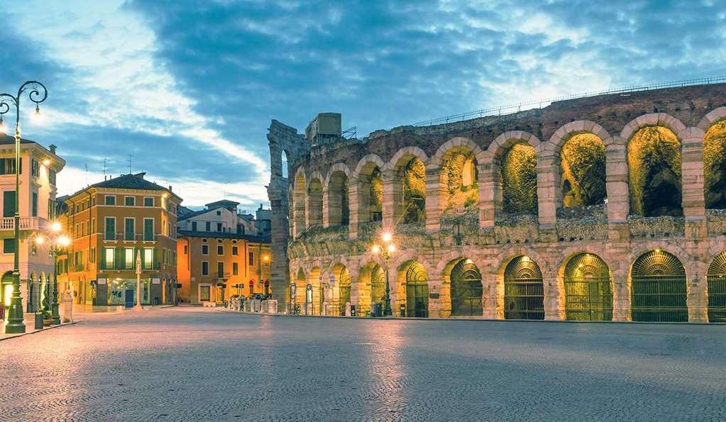 Boutique Hotel Touring Verona Esterno foto
