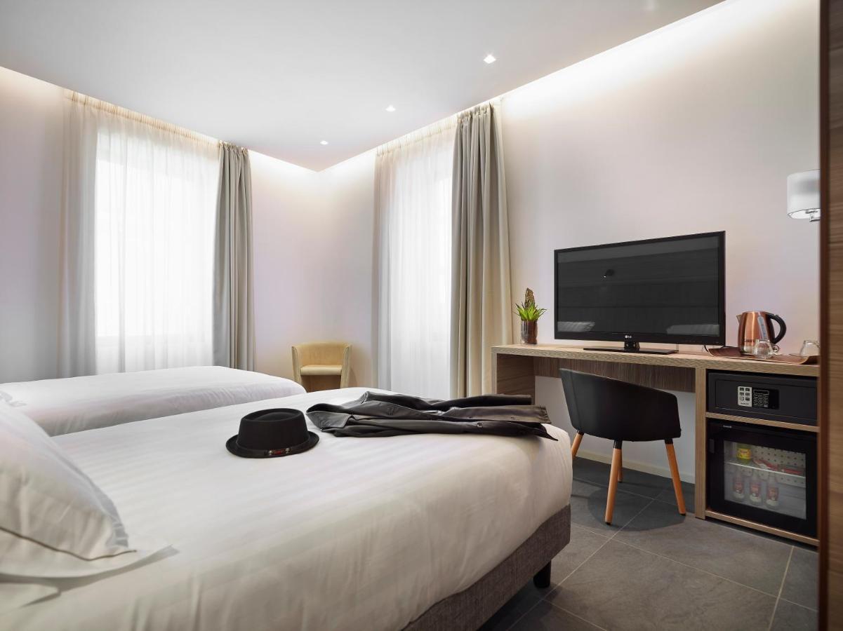 Boutique Hotel Touring Verona Esterno foto