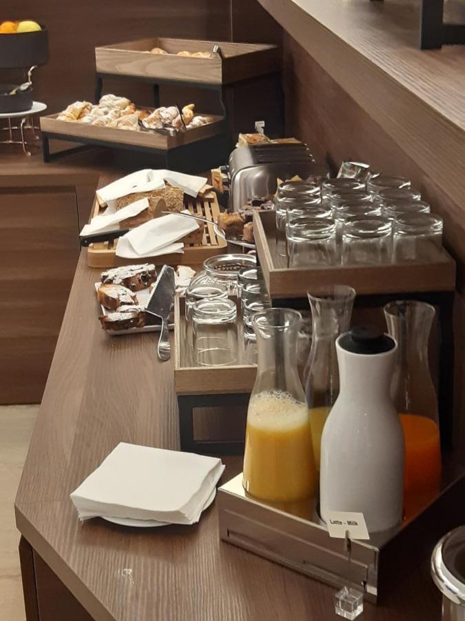 Boutique Hotel Touring Verona Esterno foto